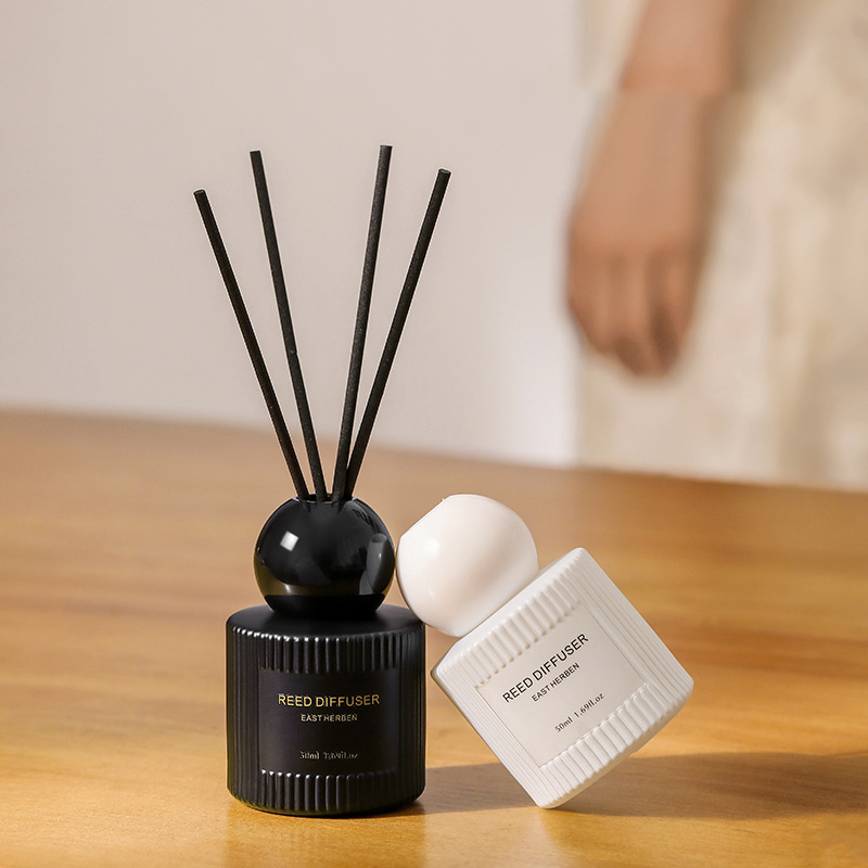 Home Fragrance Jasmine & Yuzu Porcelain Diffuser - 50 مل عطر غرفة النوم المنزلية