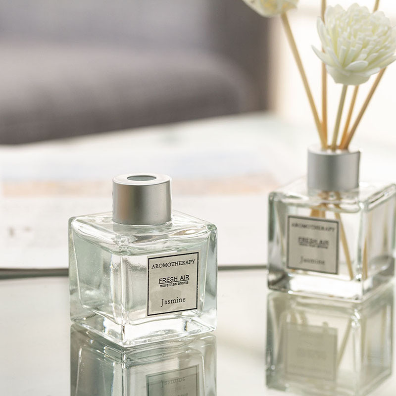Home Fragrance Jasmine & Yuzu Porcelain Diffuser - زيت عطري للعلاج بالروائح سعة 50