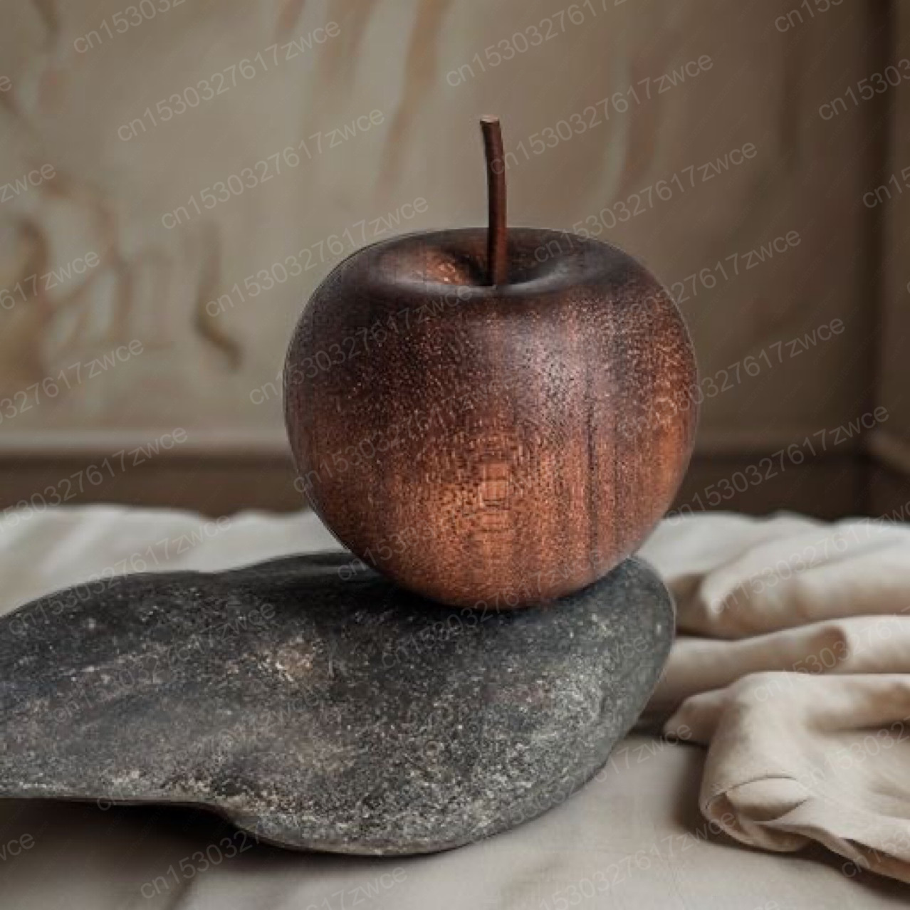 ناشر رائحة التفاح من الخشب الط - مراجعة Home Fragrance Glade وسعره
