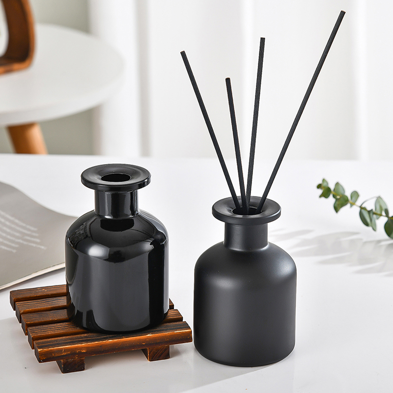 زجاجة ناشرة للعطور المنزلية ،  - مراجعة Home Fragrance Glade وسعره